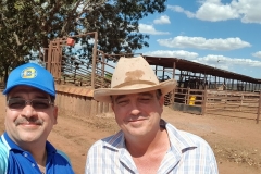MD-GRG-with-Australian-Ship-owner-at-his-feedlot